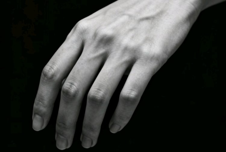 Investigan feminicidio de una menor en El Alto; cámaras captan a su excuñado en la vivienda