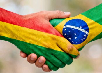 Choque múltiple en la Doble Vía La Guardia provoca heridos y congestión vehicular