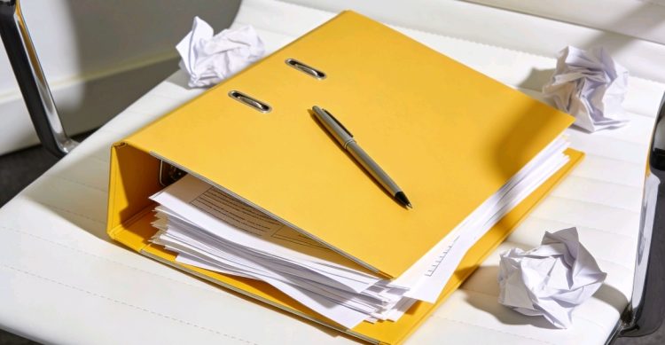 Piden ayuda para recuperar teléfono con material personal de reconocido artista