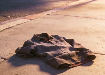 Piden ayuda para recuperar teléfono con material personal de reconocido artista