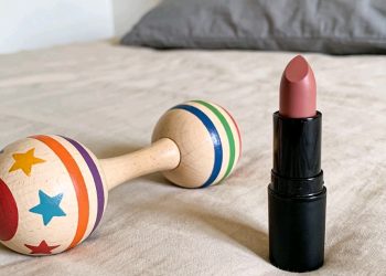 Piden ayuda para recuperar teléfono con material personal de reconocido artista