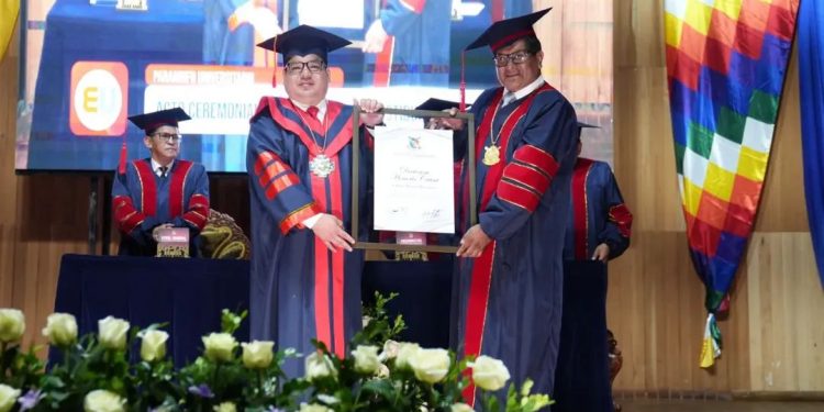 UPEA distingue al Fiscal General con Doctor Honoris Causa