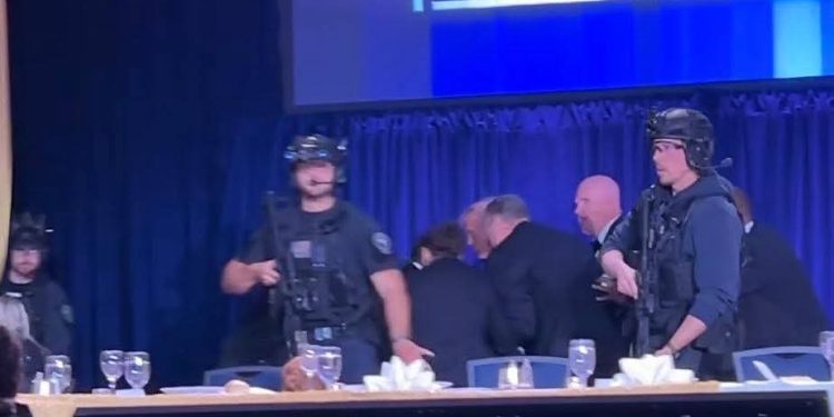 Trump es evacuado tras disparos durante cena en la Casa Blanca