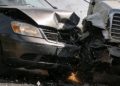 Accidente en Obrajes involucra transporte escolar y minibús
