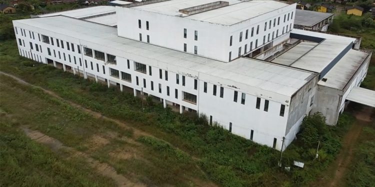 Hospital de Trinidad en la mira: Retrasos, juicios y más de Bs 188 millones en disputa