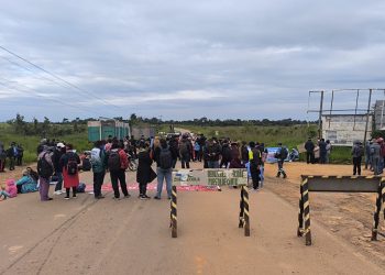 Magisterio rural paraliza Pando con bloqueos y toma de oficinas educativas