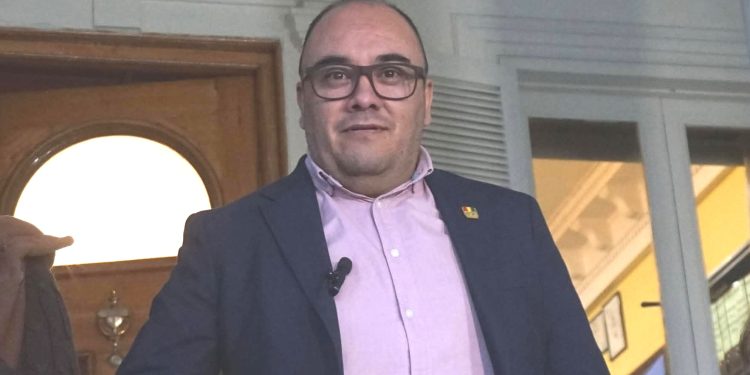 Intento de relevo en el TSE fracasa y Gustavo Ávila fortalece su liderazgo